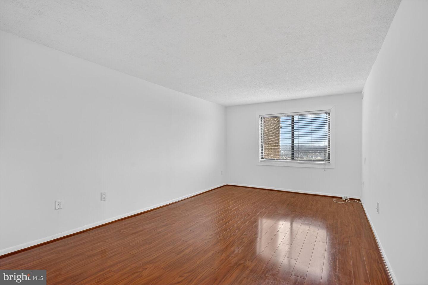 200 N PICKETT ST N #1513, ALEXANDRIA, Virginia 22304, 2 Bedrooms Bedrooms, 8 Rooms Rooms,2 BathroomsBathrooms,Residential,For sale,200 N PICKETT ST N #1513,VAAX2052864 MLS # VAAX2052864