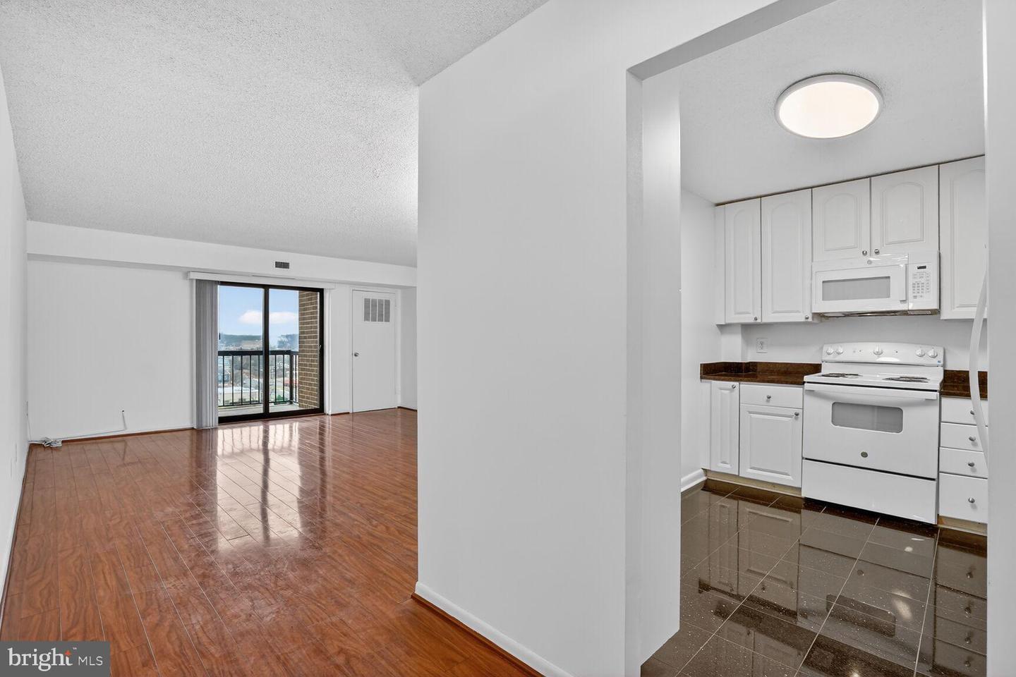 200 N PICKETT ST N #1513, ALEXANDRIA, Virginia 22304, 2 Bedrooms Bedrooms, 8 Rooms Rooms,2 BathroomsBathrooms,Residential,For sale,200 N PICKETT ST N #1513,VAAX2052864 MLS # VAAX2052864