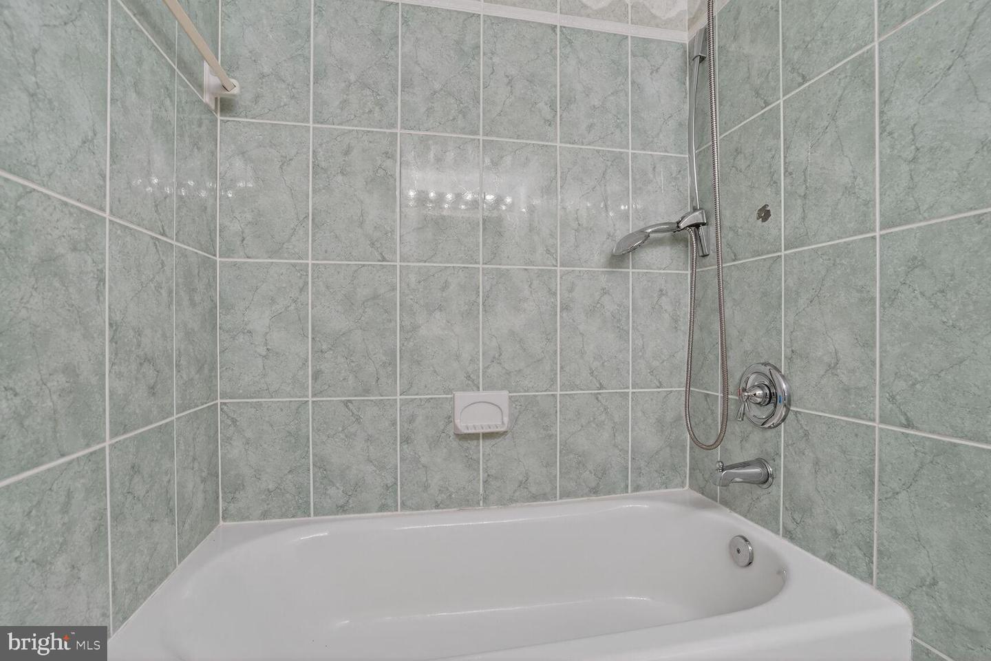 200 N PICKETT ST N #1513, ALEXANDRIA, Virginia 22304, 2 Bedrooms Bedrooms, 8 Rooms Rooms,2 BathroomsBathrooms,Residential,For sale,200 N PICKETT ST N #1513,VAAX2052864 MLS # VAAX2052864