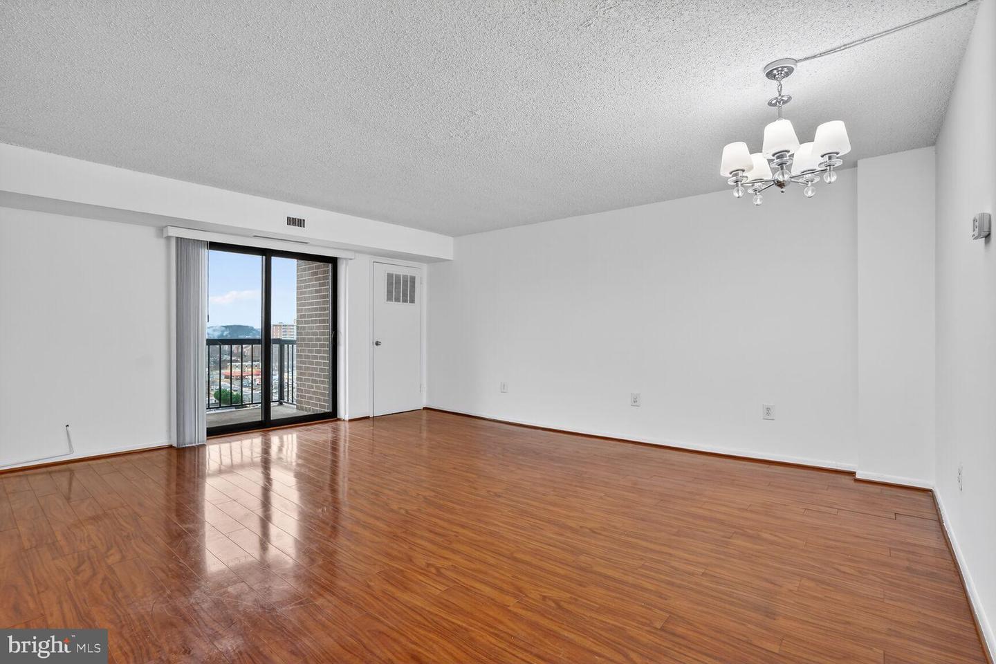 200 N PICKETT ST N #1513, ALEXANDRIA, Virginia 22304, 2 Bedrooms Bedrooms, 8 Rooms Rooms,2 BathroomsBathrooms,Residential,For sale,200 N PICKETT ST N #1513,VAAX2052864 MLS # VAAX2052864