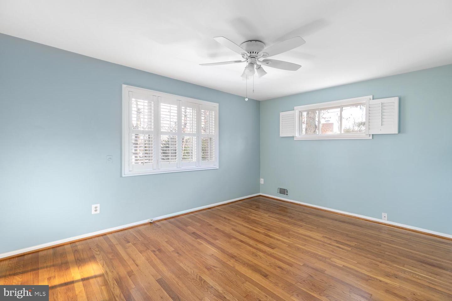 3604 CORNELL RD, FAIRFAX, Virginia 22030, 4 Bedrooms Bedrooms, ,2 BathroomsBathrooms,Residential,For sale,3604 CORNELL RD,VAFC2007614 MLS # VAFC2007614