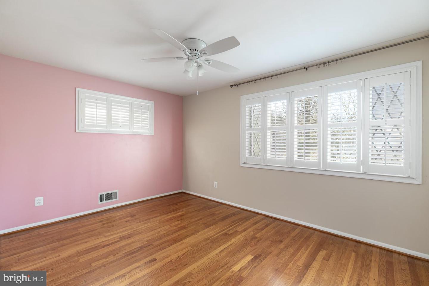 3604 CORNELL RD, FAIRFAX, Virginia 22030, 4 Bedrooms Bedrooms, ,2 BathroomsBathrooms,Residential,For sale,3604 CORNELL RD,VAFC2007614 MLS # VAFC2007614