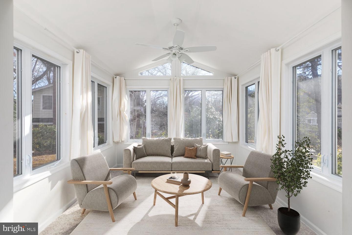 3604 CORNELL RD, FAIRFAX, Virginia 22030, 4 Bedrooms Bedrooms, ,2 BathroomsBathrooms,Residential,For sale,3604 CORNELL RD,VAFC2007614 MLS # VAFC2007614