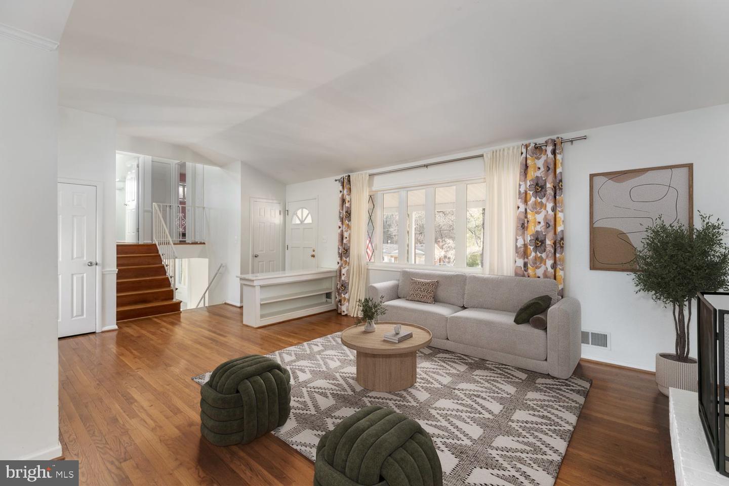 3604 CORNELL RD, FAIRFAX, Virginia 22030, 4 Bedrooms Bedrooms, ,2 BathroomsBathrooms,Residential,For sale,3604 CORNELL RD,VAFC2007614 MLS # VAFC2007614