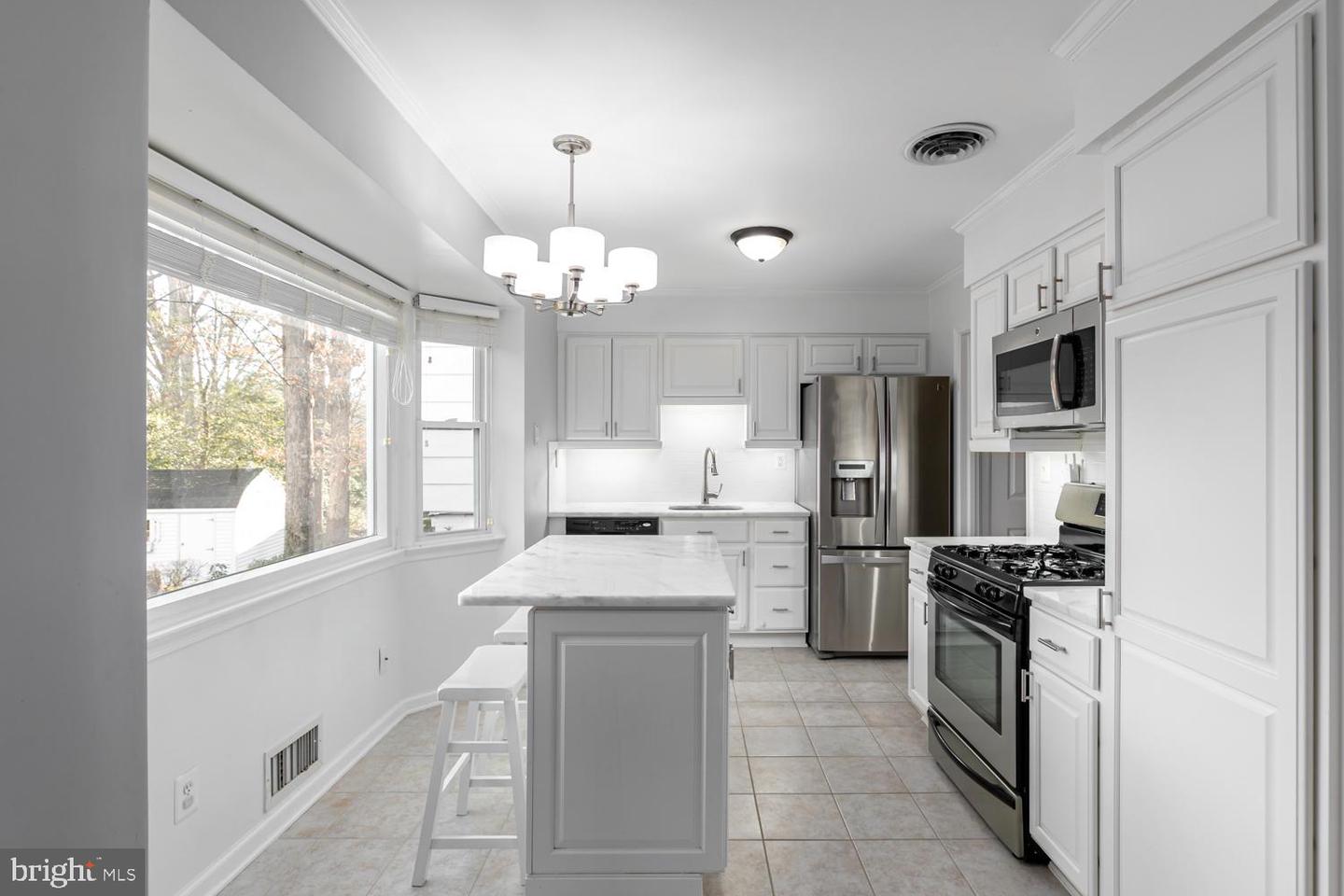 3604 CORNELL RD, FAIRFAX, Virginia 22030, 4 Bedrooms Bedrooms, ,2 BathroomsBathrooms,Residential,For sale,3604 CORNELL RD,VAFC2007614 MLS # VAFC2007614