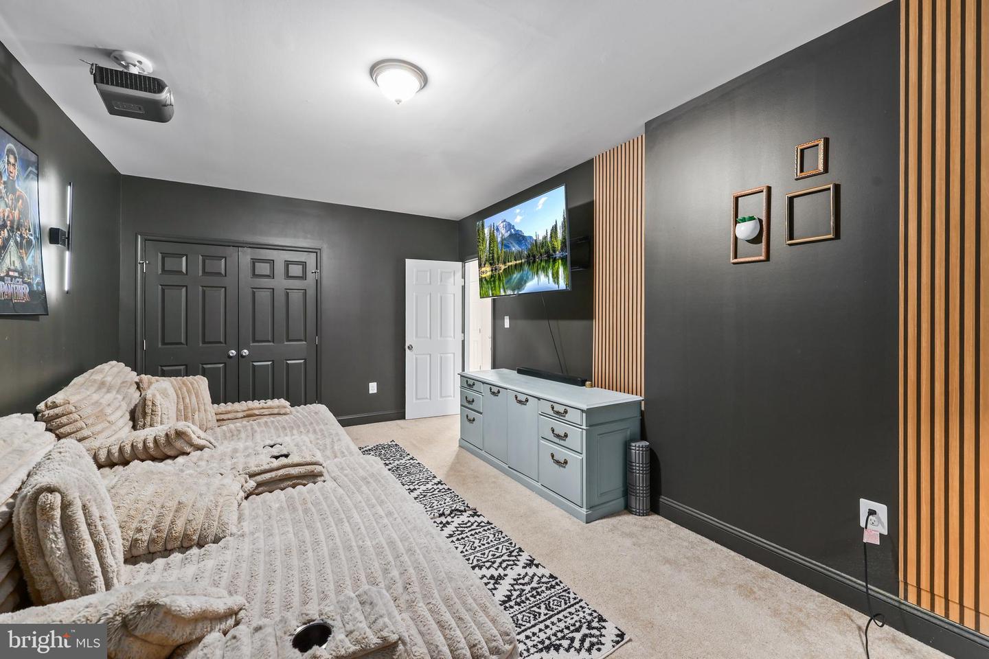 9523 SCHOOL ST, MANASSAS, Virginia 20110, 4 Bedrooms Bedrooms, ,3 BathroomsBathrooms,Residential,For sale,9523 SCHOOL ST,VAMN2009892 MLS # VAMN2009892