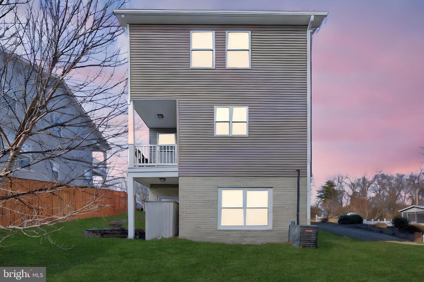 9523 SCHOOL ST, MANASSAS, Virginia 20110, 4 Bedrooms Bedrooms, ,3 BathroomsBathrooms,Residential,For sale,9523 SCHOOL ST,VAMN2009892 MLS # VAMN2009892