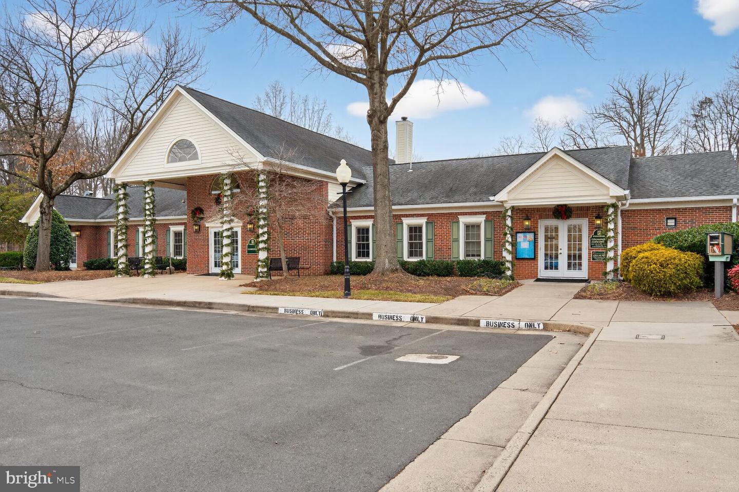 12105 WEDGEWAY PL, FAIRFAX, Virginia 22033, 2 Bedrooms Bedrooms, ,3 BathroomsBathrooms,Residential,For sale,12105 WEDGEWAY PL,VAFX2284396 MLS # VAFX2284396