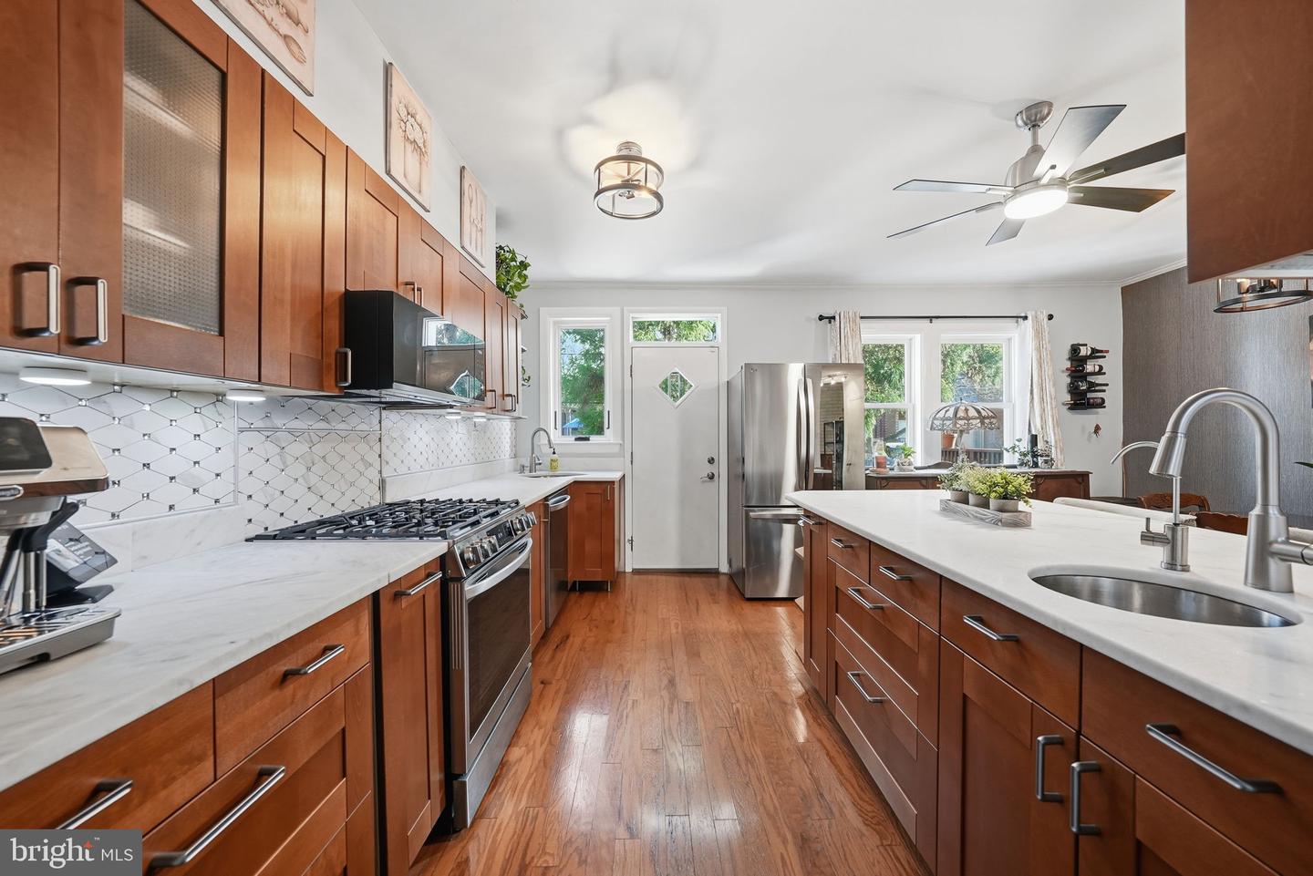 451 15TH ST NE, WASHINGTON, District Of Columbia 20002, 3 Bedrooms Bedrooms, ,2 BathroomsBathrooms,Residential,For sale,451 15TH ST NE,DCDC2240038 MLS # DCDC2240038