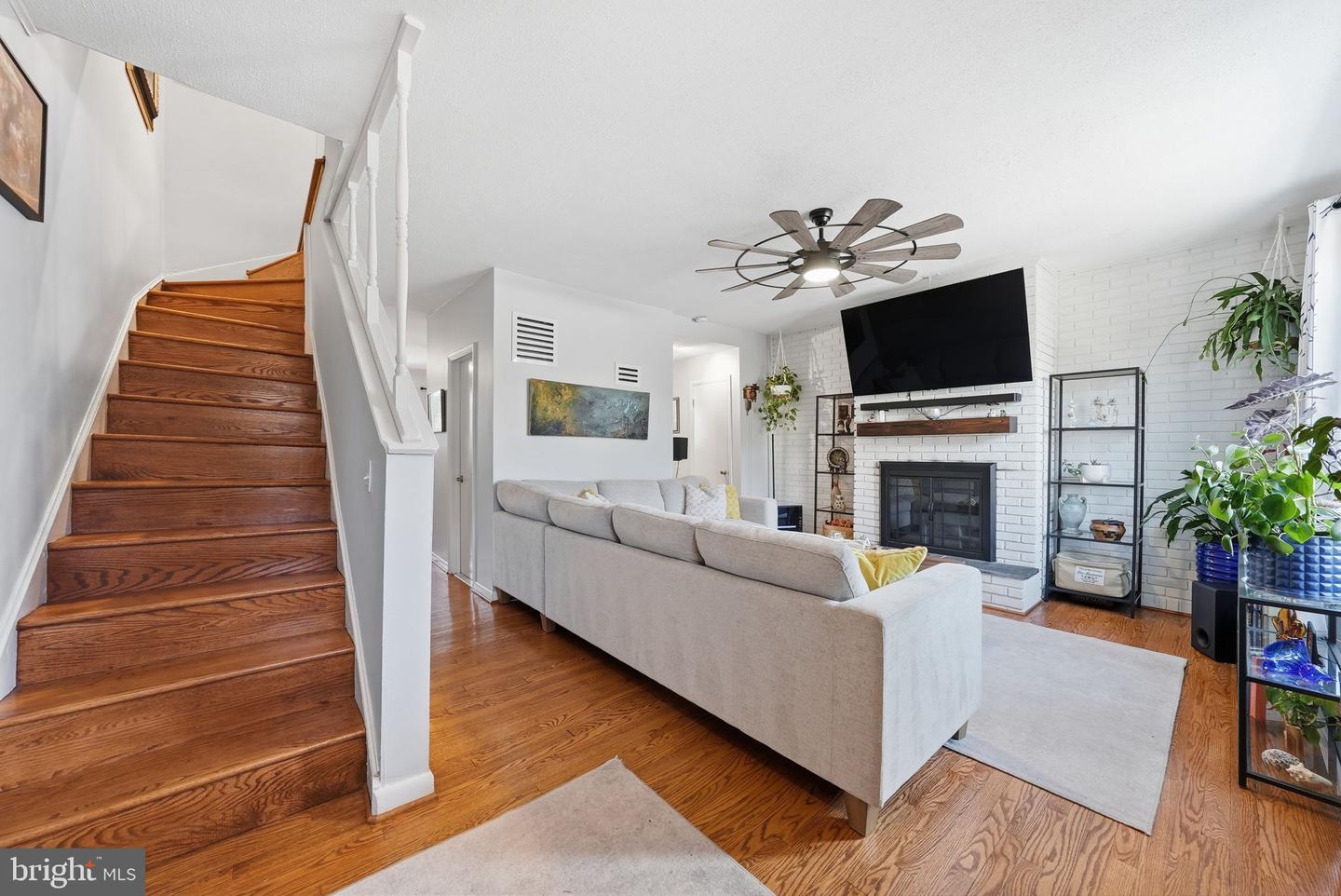 451 15TH ST NE, WASHINGTON, District Of Columbia 20002, 3 Bedrooms Bedrooms, ,2 BathroomsBathrooms,Residential,For sale,451 15TH ST NE,DCDC2240038 MLS # DCDC2240038