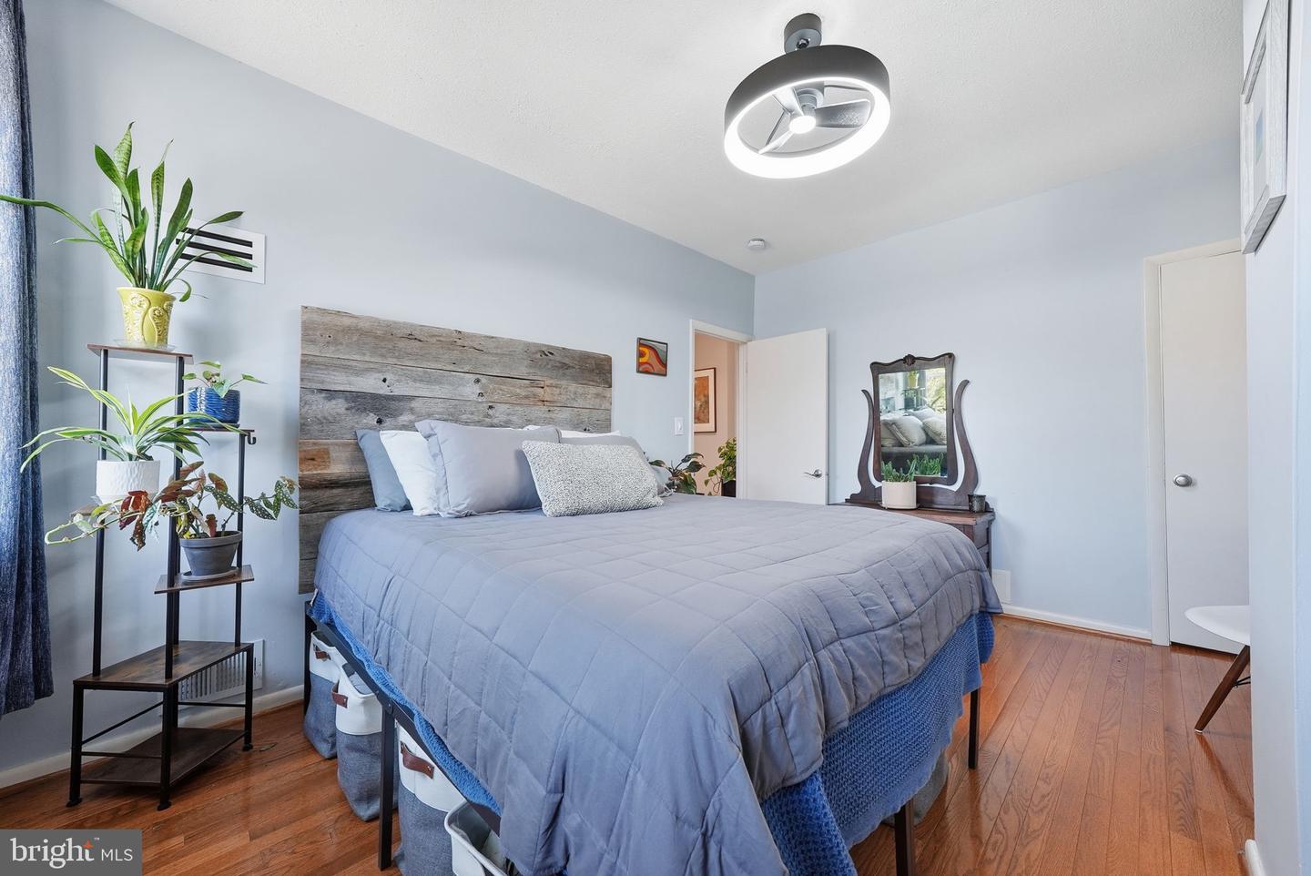 451 15TH ST NE, WASHINGTON, District Of Columbia 20002, 3 Bedrooms Bedrooms, ,2 BathroomsBathrooms,Residential,For sale,451 15TH ST NE,DCDC2240038 MLS # DCDC2240038