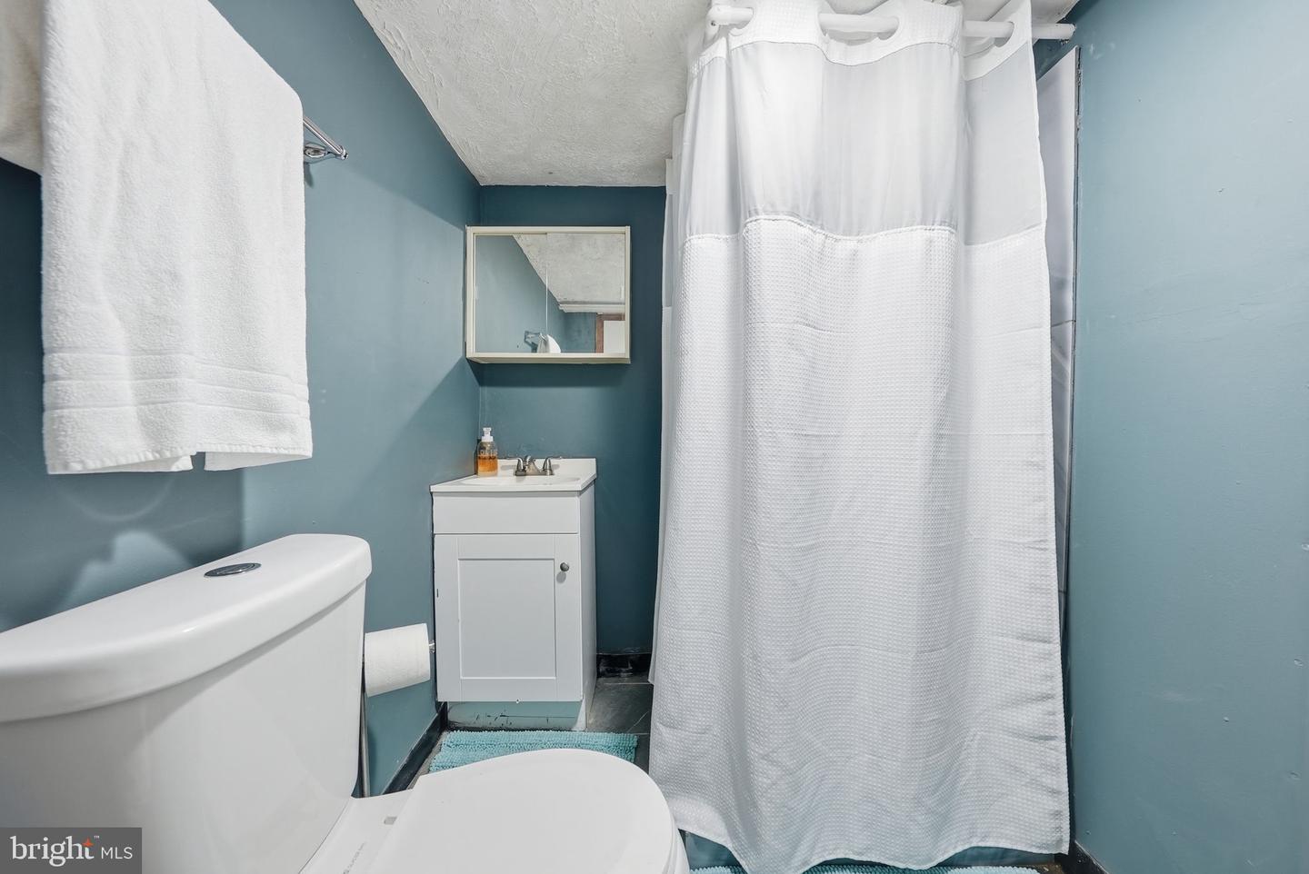 451 15TH ST NE, WASHINGTON, District Of Columbia 20002, 3 Bedrooms Bedrooms, ,2 BathroomsBathrooms,Residential,For sale,451 15TH ST NE,DCDC2240038 MLS # DCDC2240038