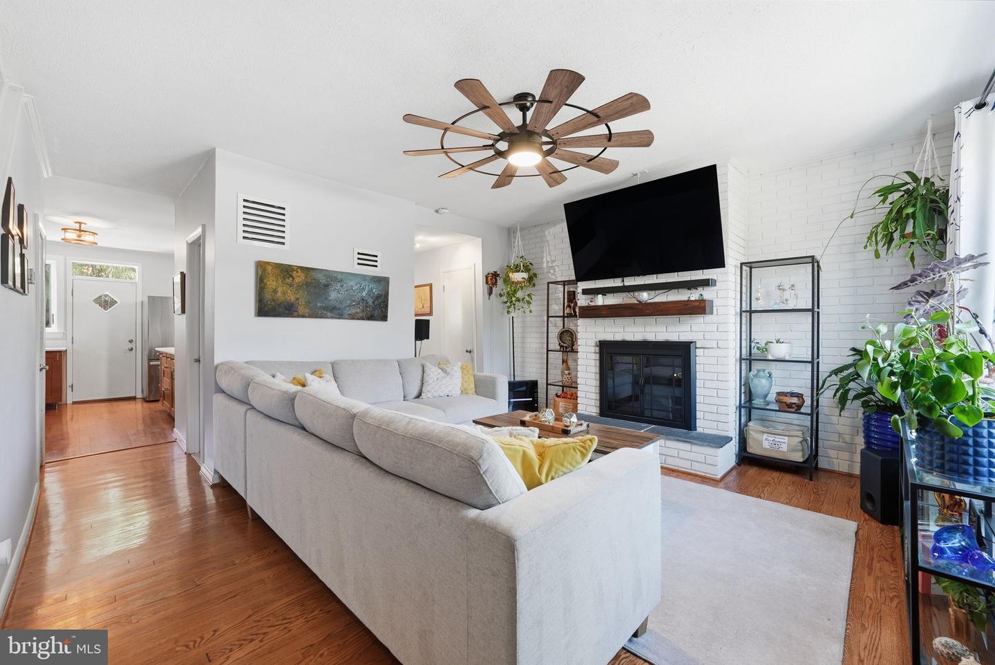 451 15TH ST NE, WASHINGTON, District Of Columbia 20002, 3 Bedrooms Bedrooms, ,2 BathroomsBathrooms,Residential,For sale,451 15TH ST NE,DCDC2240038 MLS # DCDC2240038