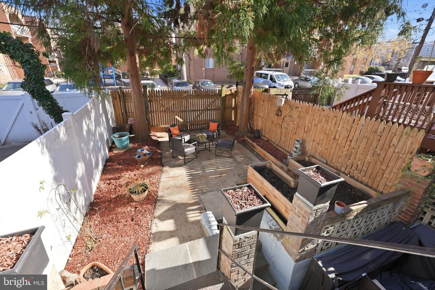 451 15TH ST NE, WASHINGTON, District Of Columbia 20002, 3 Bedrooms Bedrooms, ,2 BathroomsBathrooms,Residential,For sale,451 15TH ST NE,DCDC2240038 MLS # DCDC2240038