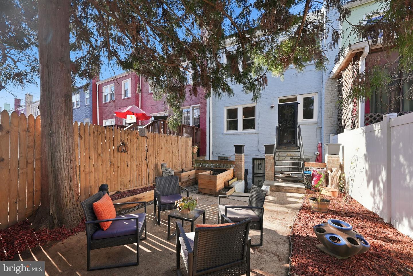 451 15TH ST NE, WASHINGTON, District Of Columbia 20002, 3 Bedrooms Bedrooms, ,2 BathroomsBathrooms,Residential,For sale,451 15TH ST NE,DCDC2240038 MLS # DCDC2240038