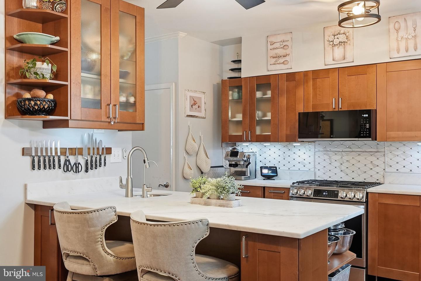 451 15TH ST NE, WASHINGTON, District Of Columbia 20002, 3 Bedrooms Bedrooms, ,2 BathroomsBathrooms,Residential,For sale,451 15TH ST NE,DCDC2240038 MLS # DCDC2240038