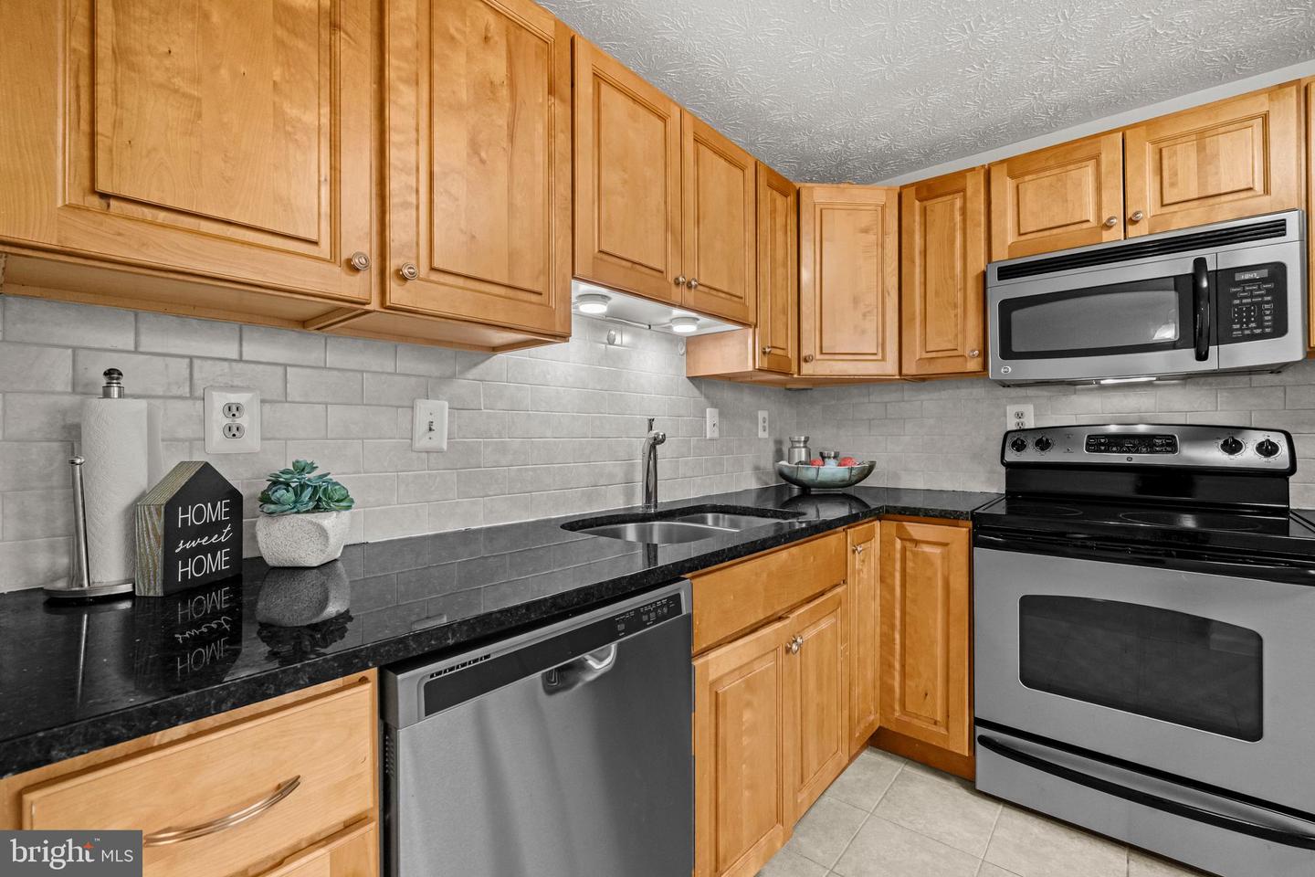 1622 BARNSTEAD DR, RESTON, Virginia 20194, 3 Bedrooms Bedrooms, ,2 BathroomsBathrooms,Residential,For sale,1622 BARNSTEAD DR,VAFX2284434 MLS # VAFX2284434 1622 BARNSTEAD DR, RESTON, Virginia 20194, 3 Bedrooms Bedrooms, ,2 BathroomsBathrooms,Residential,For sale,1622 BARNSTEAD DR,VAFX2284434 MLS # VAFX2284434