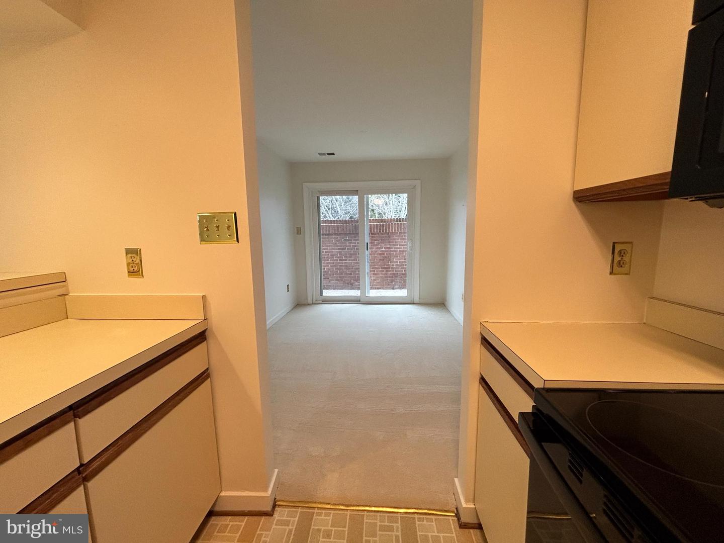 5526 LANGSTON BLVD #11-E, ARLINGTON, Virginia 22207, 1 Bedroom Bedrooms, ,1 BathroomBathrooms,Residential,For sale,5526 LANGSTON BLVD #11-E,VAAR2067414 MLS # VAAR2067414