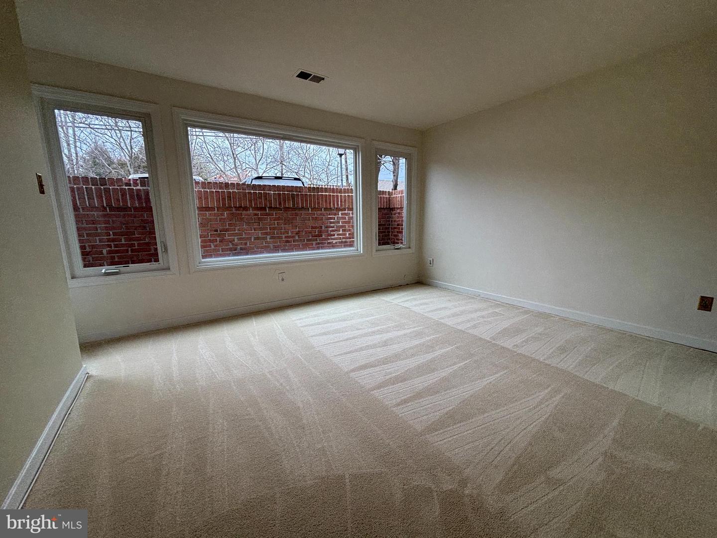 5526 LANGSTON BLVD #11-E, ARLINGTON, Virginia 22207, 1 Bedroom Bedrooms, ,1 BathroomBathrooms,Residential,For sale,5526 LANGSTON BLVD #11-E,VAAR2067414 MLS # VAAR2067414