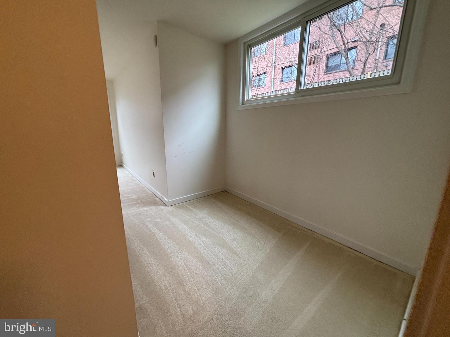 5526 LANGSTON BLVD #11-E, ARLINGTON, Virginia 22207, 1 Bedroom Bedrooms, ,1 BathroomBathrooms,Residential,For sale,5526 LANGSTON BLVD #11-E,VAAR2067414 MLS # VAAR2067414