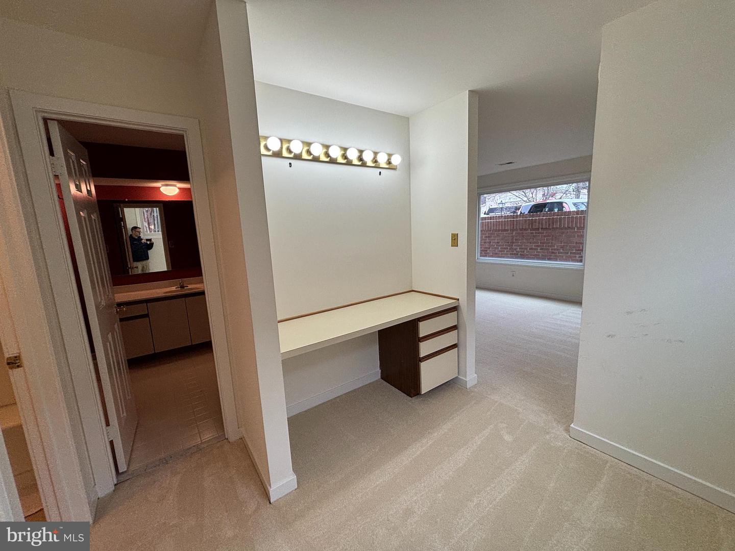 5526 LANGSTON BLVD #11-E, ARLINGTON, Virginia 22207, 1 Bedroom Bedrooms, ,1 BathroomBathrooms,Residential,For sale,5526 LANGSTON BLVD #11-E,VAAR2067414 MLS # VAAR2067414