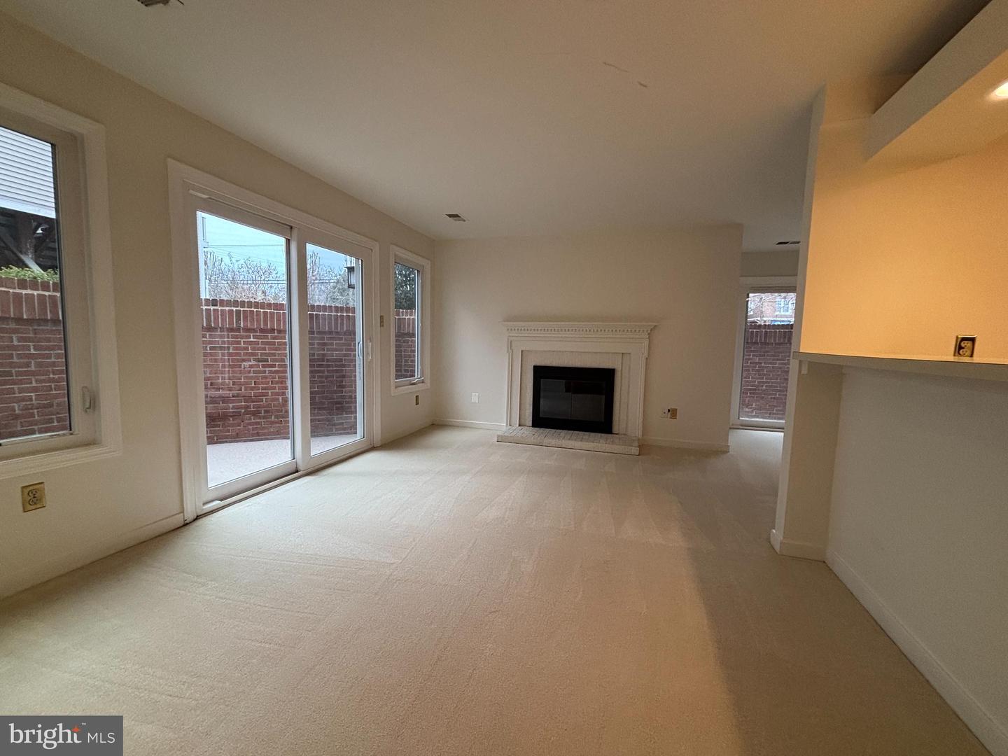 5526 LANGSTON BLVD #11-E, ARLINGTON, Virginia 22207, 1 Bedroom Bedrooms, ,1 BathroomBathrooms,Residential,For sale,5526 LANGSTON BLVD #11-E,VAAR2067414 MLS # VAAR2067414