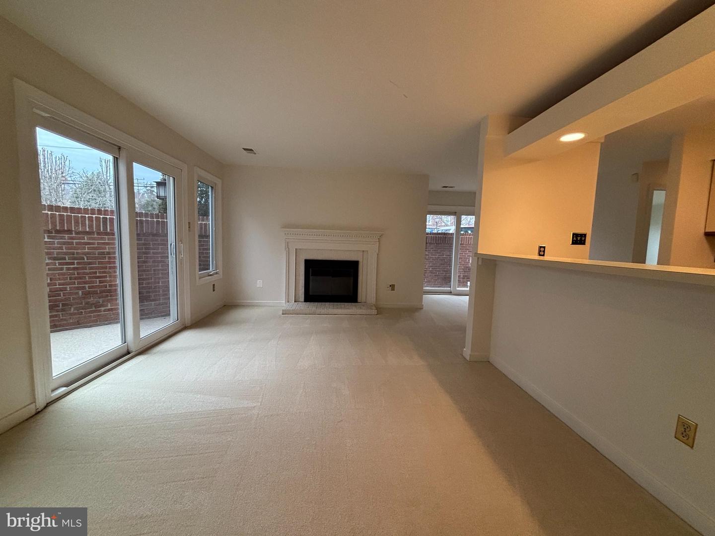 5526 LANGSTON BLVD #11-E, ARLINGTON, Virginia 22207, 1 Bedroom Bedrooms, ,1 BathroomBathrooms,Residential,For sale,5526 LANGSTON BLVD #11-E,VAAR2067414 MLS # VAAR2067414