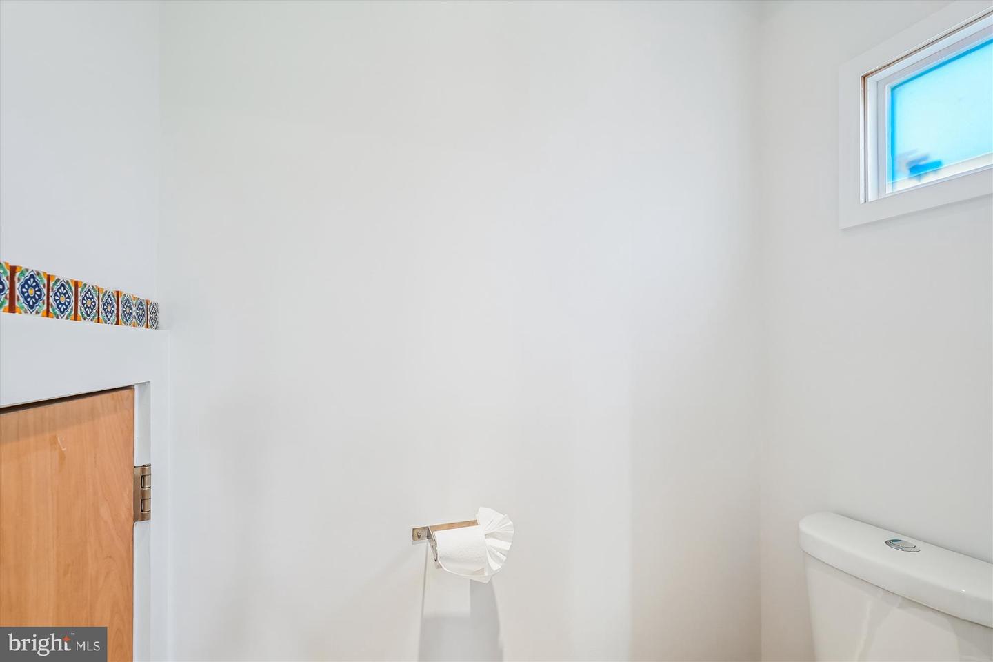 104 PERSHING AVE NW, LEESBURG, Virginia 20176, 3 Bedrooms Bedrooms, 11 Rooms Rooms,2 BathroomsBathrooms,Residential,For sale,104 PERSHING AVE NW,VALO2113480 MLS # VALO2113480