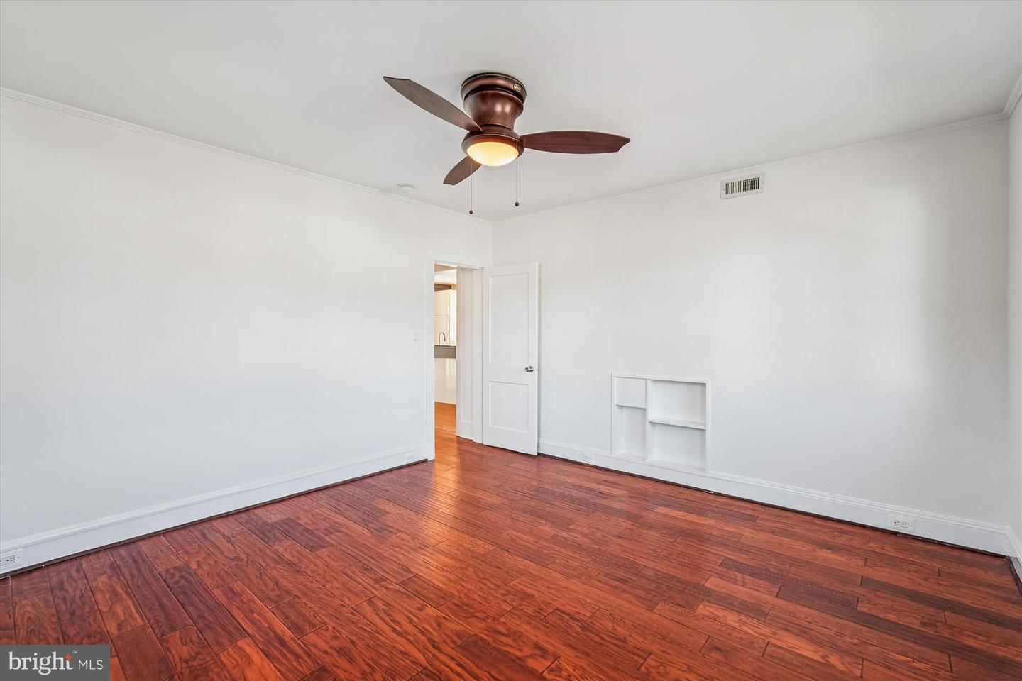 104 PERSHING AVE NW, LEESBURG, Virginia 20176, 3 Bedrooms Bedrooms, 11 Rooms Rooms,2 BathroomsBathrooms,Residential,For sale,104 PERSHING AVE NW,VALO2113480 MLS # VALO2113480