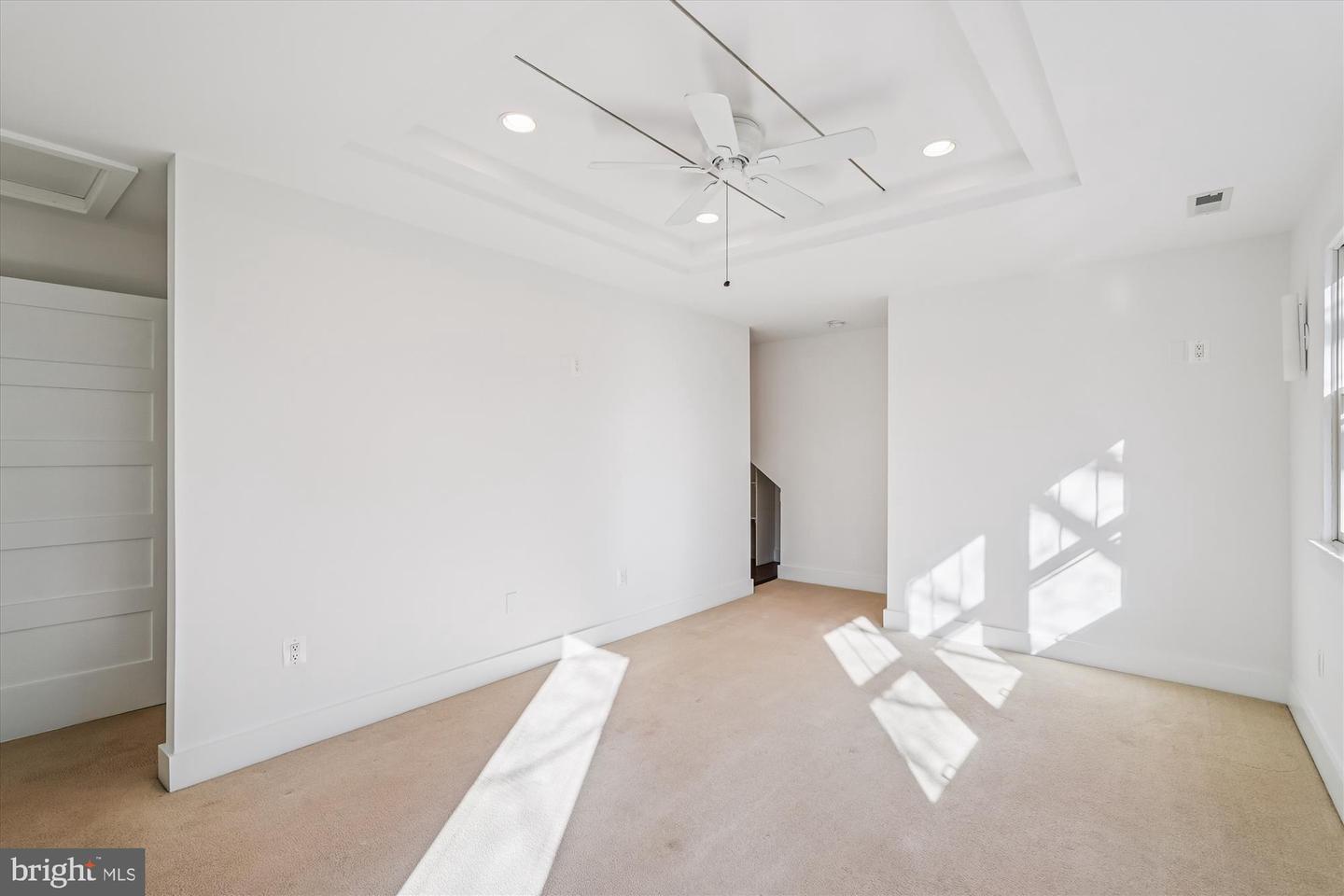 104 PERSHING AVE NW, LEESBURG, Virginia 20176, 3 Bedrooms Bedrooms, 11 Rooms Rooms,2 BathroomsBathrooms,Residential,For sale,104 PERSHING AVE NW,VALO2113480 MLS # VALO2113480