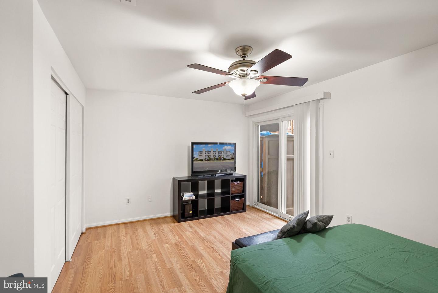 8003 COPPERFIELD WAY, MANASSAS, Virginia 20109, 2 Bedrooms Bedrooms, ,2 BathroomsBathrooms,Residential,For sale,8003 COPPERFIELD WAY,VAPW2110062 MLS # VAPW2110062