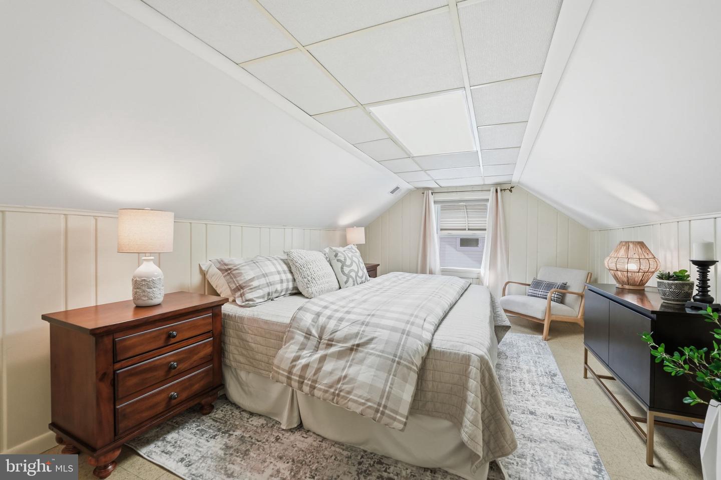 6821 BARRETT RD, FALLS CHURCH, Virginia 22042, 3 Bedrooms Bedrooms, 7 Rooms Rooms,1 BathroomBathrooms,Residential,For sale,6821 BARRETT RD,VAFX2284568 MLS # VAFX2284568