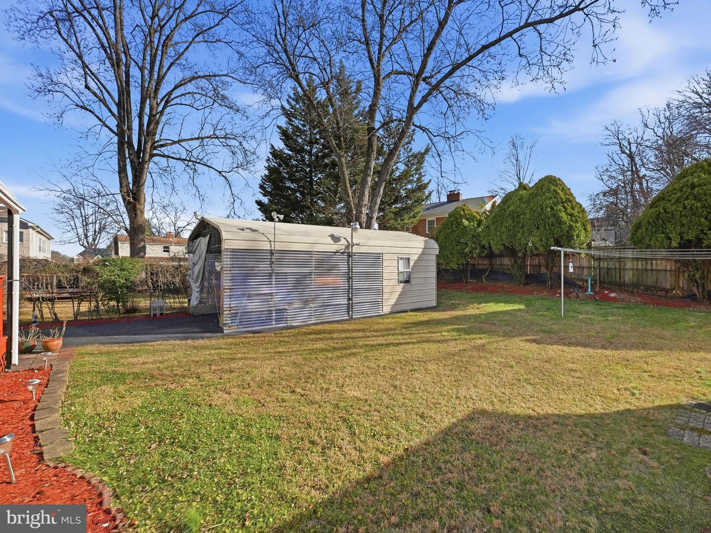 6821 BARRETT RD, FALLS CHURCH, Virginia 22042, 3 Bedrooms Bedrooms, 7 Rooms Rooms,1 BathroomBathrooms,Residential,For sale,6821 BARRETT RD,VAFX2284568 MLS # VAFX2284568