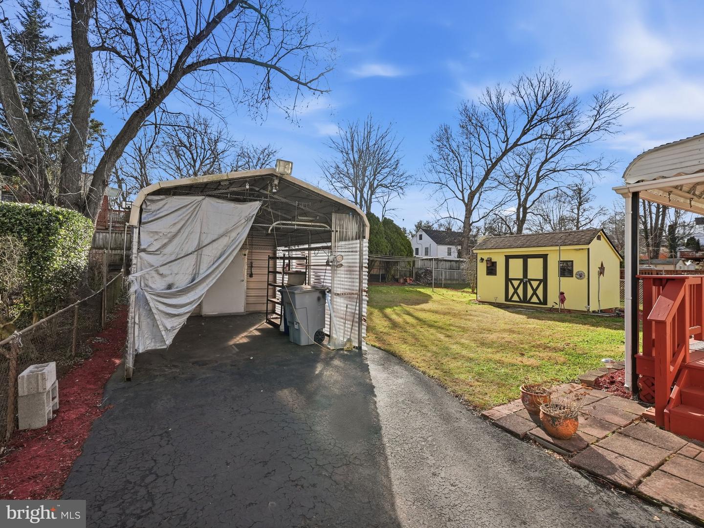 6821 BARRETT RD, FALLS CHURCH, Virginia 22042, 3 Bedrooms Bedrooms, 7 Rooms Rooms,1 BathroomBathrooms,Residential,For sale,6821 BARRETT RD,VAFX2284568 MLS # VAFX2284568