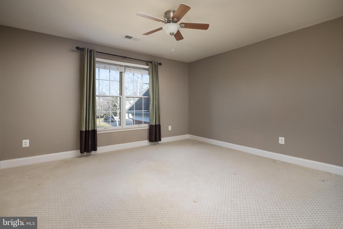 5361 BOWERS HILL DR, HAYMARKET, Virginia 20169, 4 Bedrooms Bedrooms, ,4 BathroomsBathrooms,Residential,For sale,5361 BOWERS HILL DR,VAPW2110086 MLS # VAPW2110086