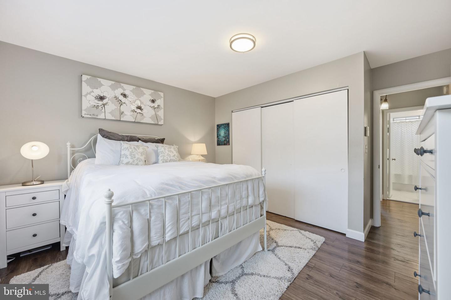 4608 28TH RD S #B, ARLINGTON, Virginia 22206, 2 Bedrooms Bedrooms, 3 Rooms Rooms,1 BathroomBathrooms,Residential,For sale,4608 28TH RD S #B,VAAR2067444 MLS # VAAR2067444