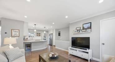 4608 28TH RD S #B, ARLINGTON, Virginia 22206, 2 Bedrooms Bedrooms, 3 Rooms Rooms,1 BathroomBathrooms,Residential,For sale,4608 28TH RD S #B,VAAR2067444 MLS # VAAR2067444