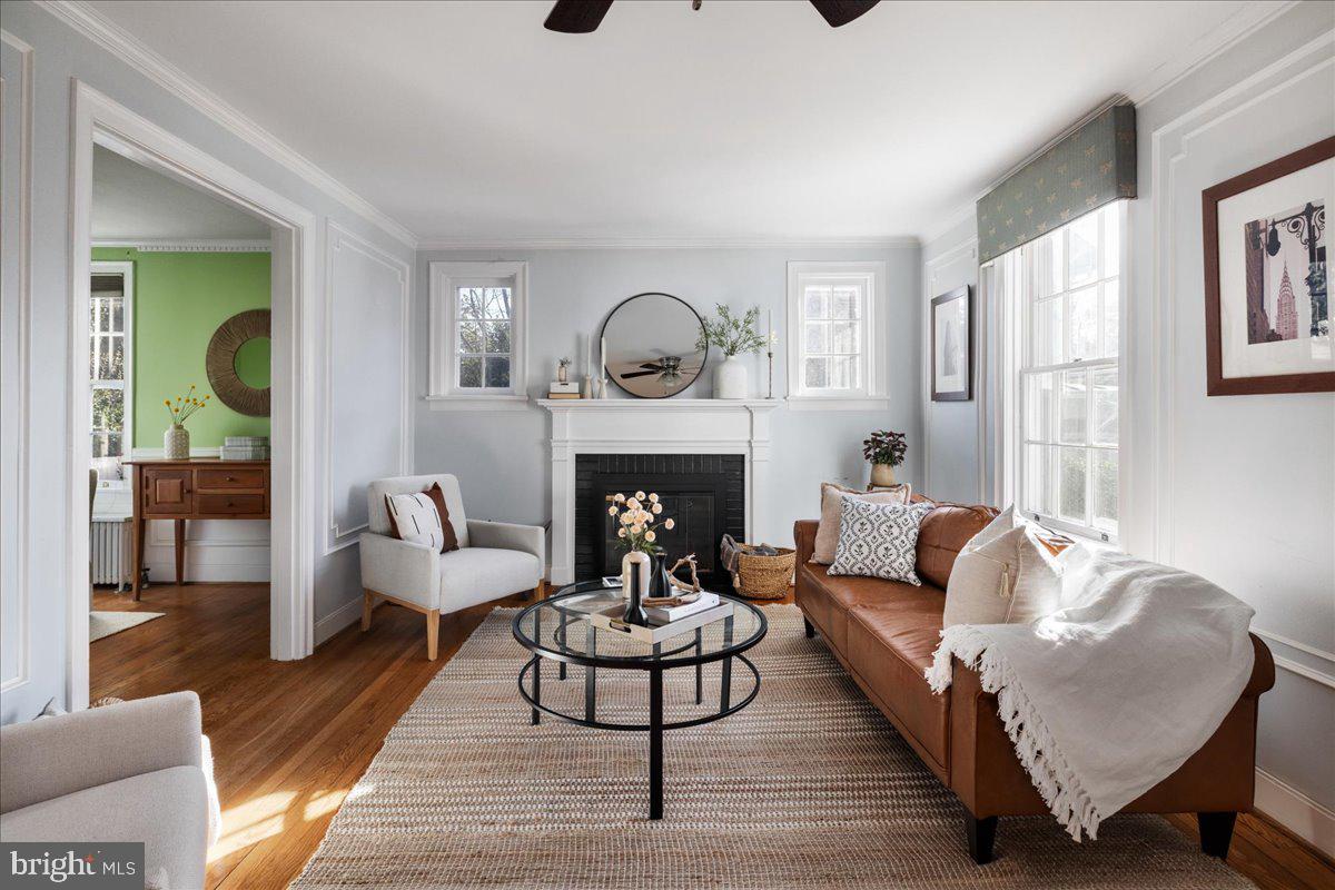 330 W CECIL ST, WINCHESTER, Virginia 22601, 3 Bedrooms Bedrooms, ,2 BathroomsBathrooms,Residential,For sale,330 W CECIL ST,VAWI2009700 MLS # VAWI2009700