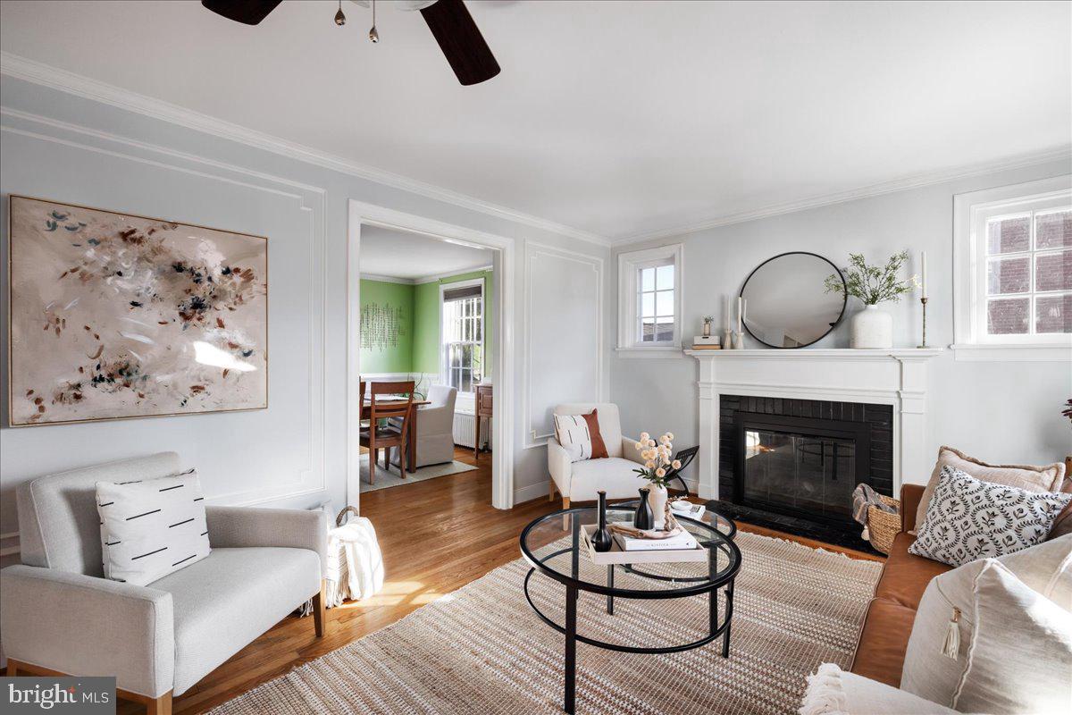 330 W CECIL ST, WINCHESTER, Virginia 22601, 3 Bedrooms Bedrooms, ,2 BathroomsBathrooms,Residential,For sale,330 W CECIL ST,VAWI2009700 MLS # VAWI2009700