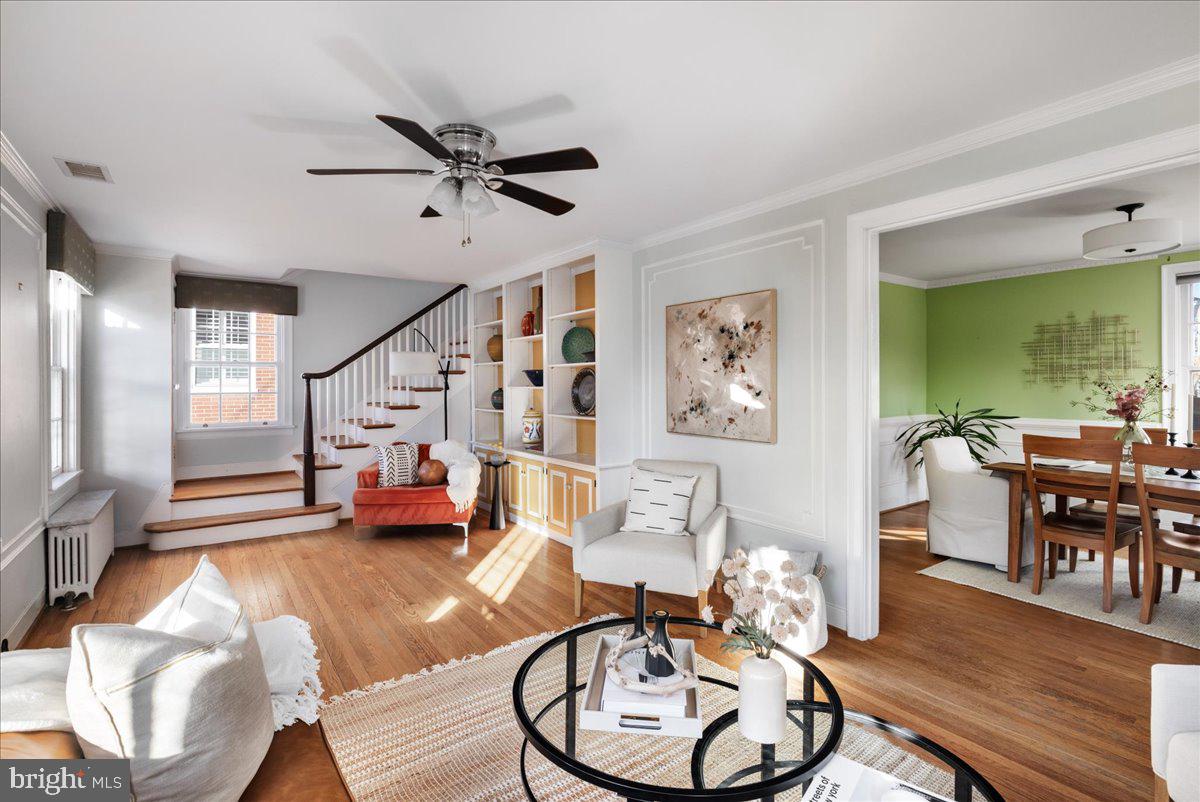 330 W CECIL ST, WINCHESTER, Virginia 22601, 3 Bedrooms Bedrooms, ,2 BathroomsBathrooms,Residential,For sale,330 W CECIL ST,VAWI2009700 MLS # VAWI2009700