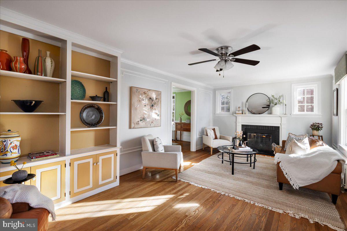 330 W CECIL ST, WINCHESTER, Virginia 22601, 3 Bedrooms Bedrooms, ,2 BathroomsBathrooms,Residential,For sale,330 W CECIL ST,VAWI2009700 MLS # VAWI2009700