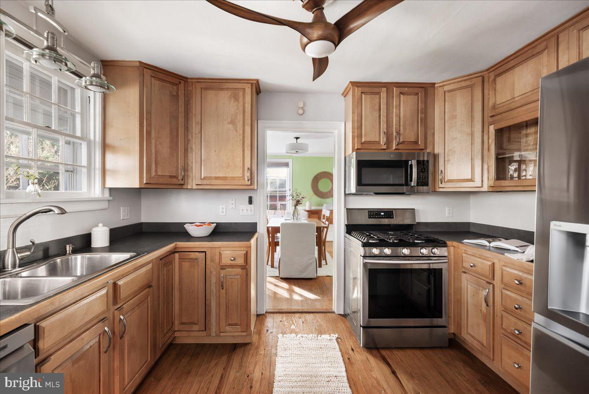 330 W CECIL ST, WINCHESTER, Virginia 22601, 3 Bedrooms Bedrooms, ,2 BathroomsBathrooms,Residential,For sale,330 W CECIL ST,VAWI2009700 MLS # VAWI2009700