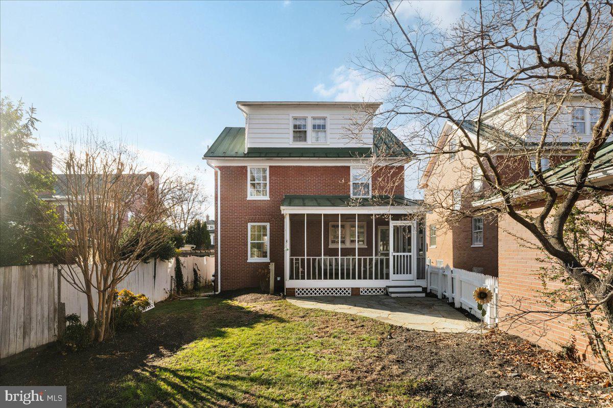 330 W CECIL ST, WINCHESTER, Virginia 22601, 3 Bedrooms Bedrooms, ,2 BathroomsBathrooms,Residential,For sale,330 W CECIL ST,VAWI2009700 MLS # VAWI2009700