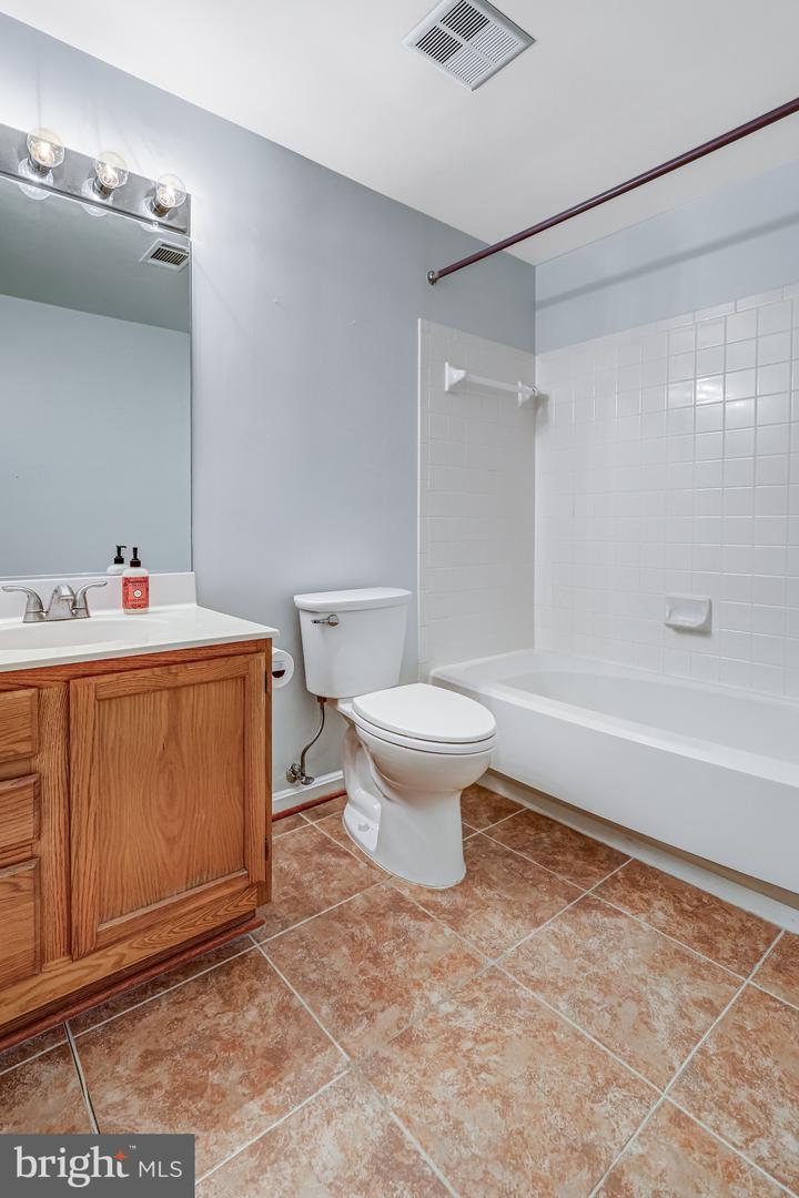 5905 SAINT GILES WAY, ALEXANDRIA, Virginia 22315, 3 Bedrooms Bedrooms, ,2 BathroomsBathrooms,Residential,For sale,5905 SAINT GILES WAY,VAFX2284624 MLS # VAFX2284624