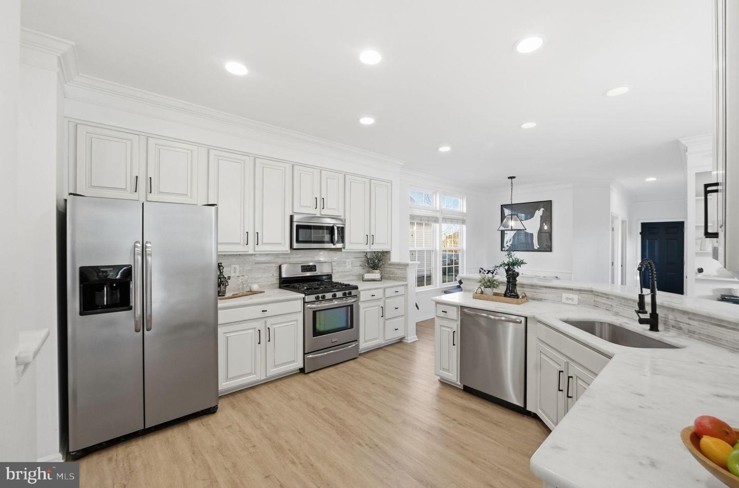 43038 TIPPMAN PL, CHANTILLY, Virginia 20152, 4 Bedrooms Bedrooms, 16 Rooms Rooms,3 BathroomsBathrooms,Residential,For sale,43038 TIPPMAN PL,VALO2113536 MLS # VALO2113536