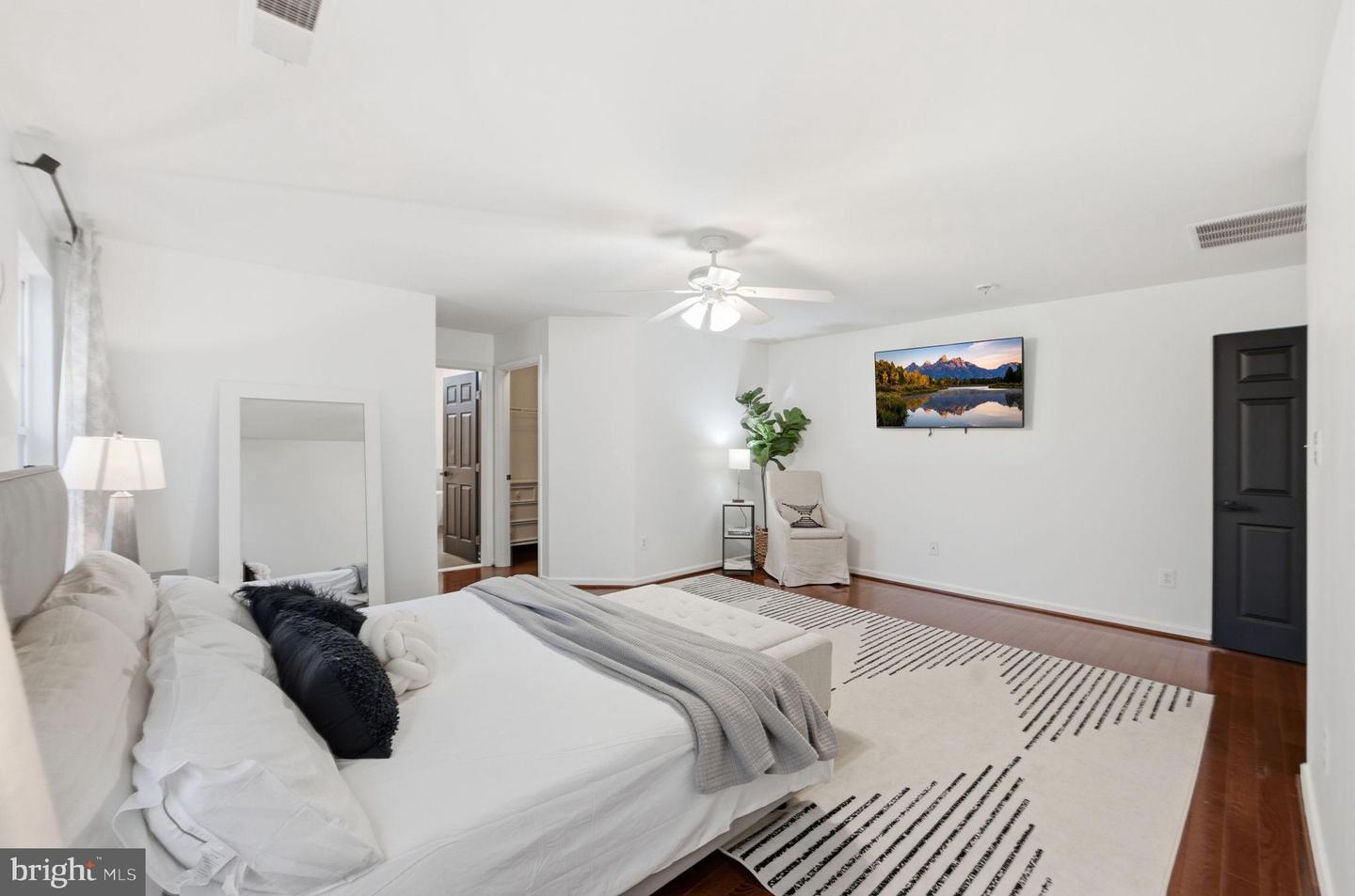 43038 TIPPMAN PL, CHANTILLY, Virginia 20152, 4 Bedrooms Bedrooms, 16 Rooms Rooms,3 BathroomsBathrooms,Residential,For sale,43038 TIPPMAN PL,VALO2113536 MLS # VALO2113536