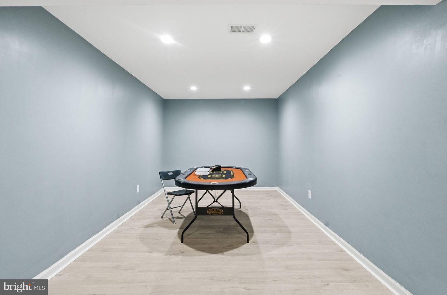 43038 TIPPMAN PL, CHANTILLY, Virginia 20152, 4 Bedrooms Bedrooms, 16 Rooms Rooms,3 BathroomsBathrooms,Residential,For sale,43038 TIPPMAN PL,VALO2113536 MLS # VALO2113536