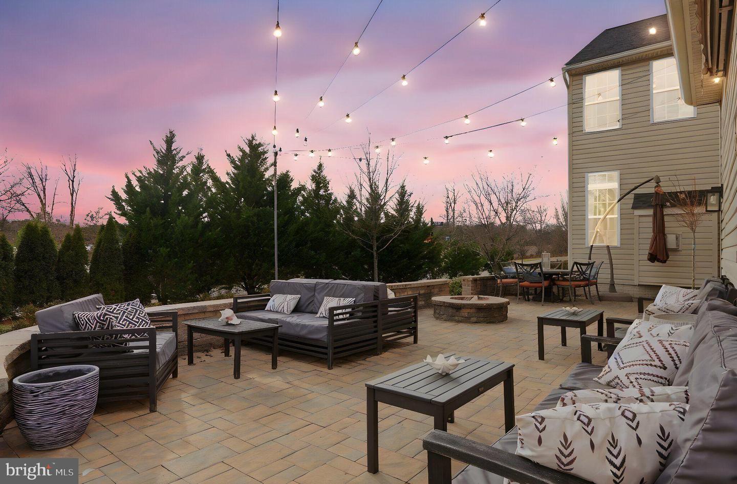 43038 TIPPMAN PL, CHANTILLY, Virginia 20152, 4 Bedrooms Bedrooms, 16 Rooms Rooms,3 BathroomsBathrooms,Residential,For sale,43038 TIPPMAN PL,VALO2113536 MLS # VALO2113536