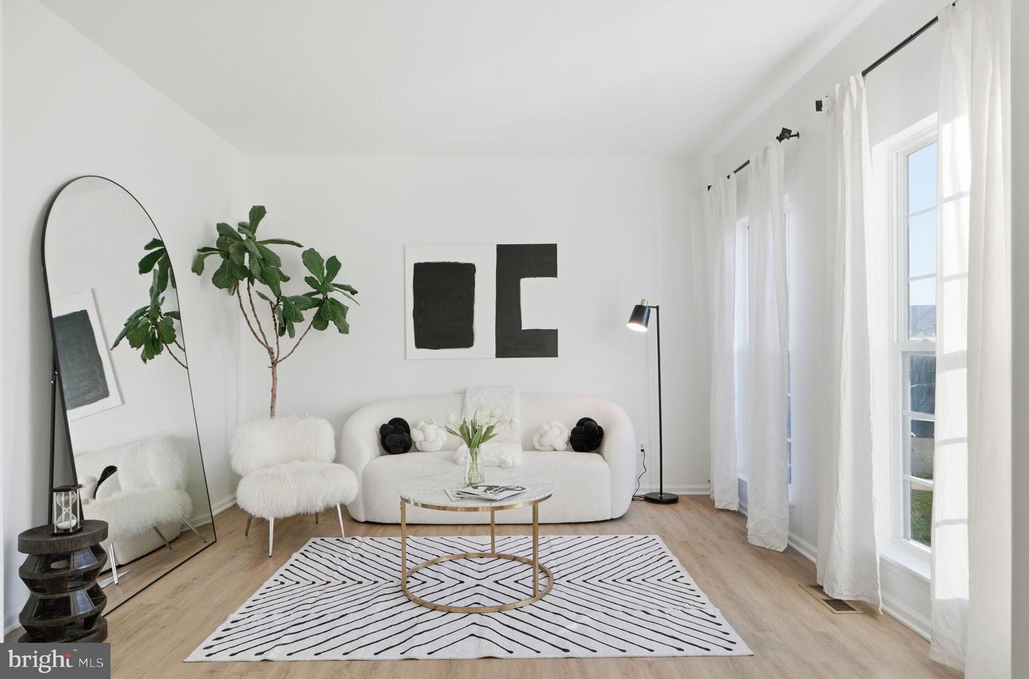 43038 TIPPMAN PL, CHANTILLY, Virginia 20152, 4 Bedrooms Bedrooms, 16 Rooms Rooms,3 BathroomsBathrooms,Residential,For sale,43038 TIPPMAN PL,VALO2113536 MLS # VALO2113536