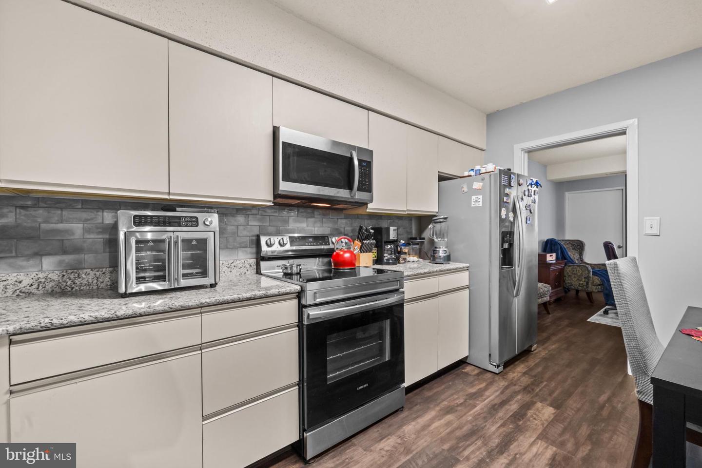 5501 SEMINARY RD #1503S, FALLS CHURCH, Virginia 22041, 1 Bedroom Bedrooms, 4 Rooms Rooms,1 BathroomBathrooms,Residential,For sale,5501 SEMINARY RD #1503S,VAFX2284700 MLS # VAFX2284700